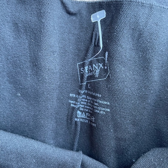 Spanx Takes Off Leggings - Picture 5 of 7